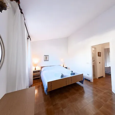 Διαμέρισμα Garden House *