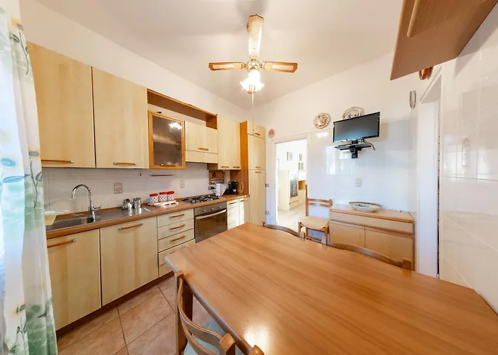 דירה Garden House *